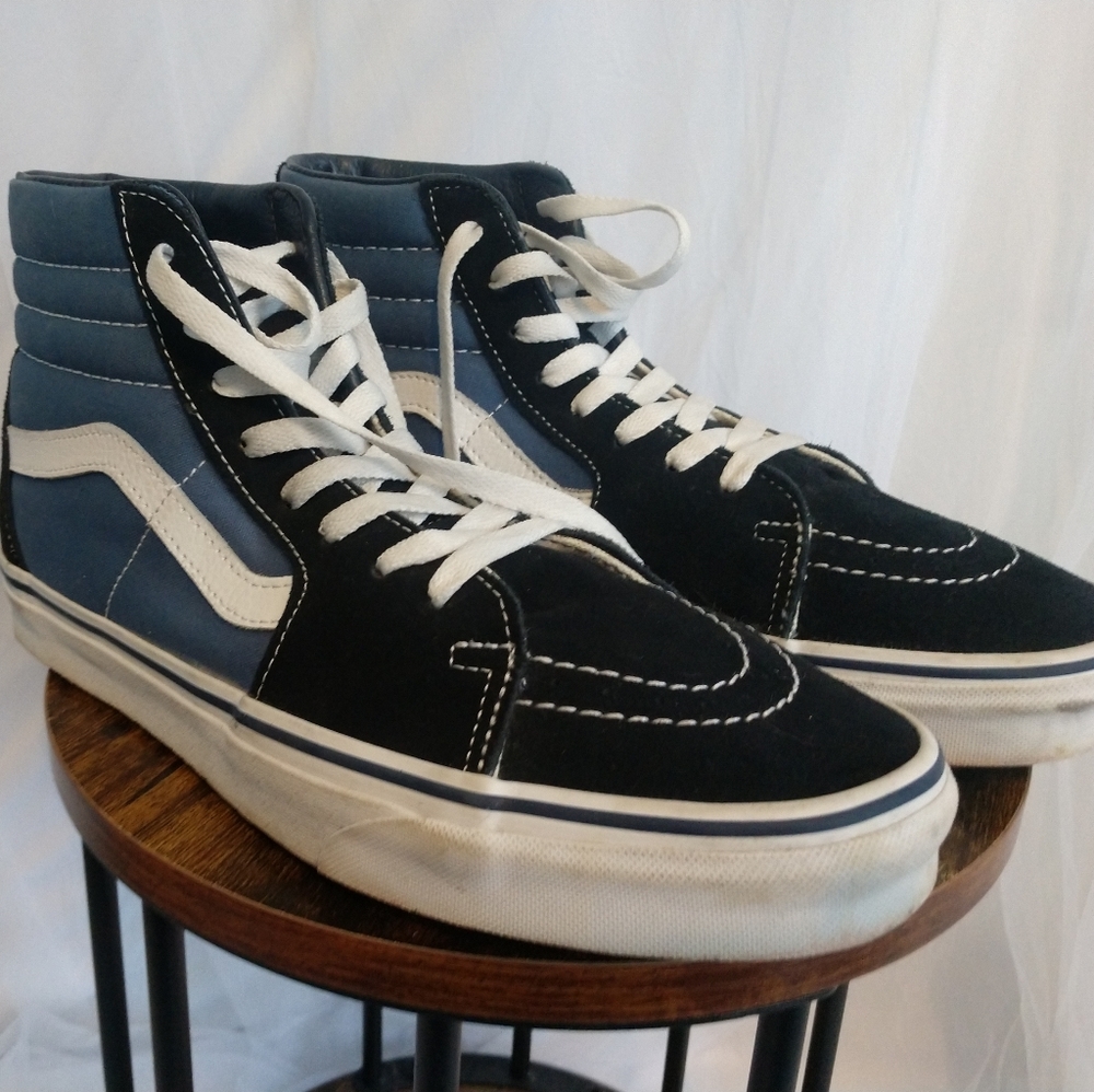 Vans hightop sneakers men's 9.5